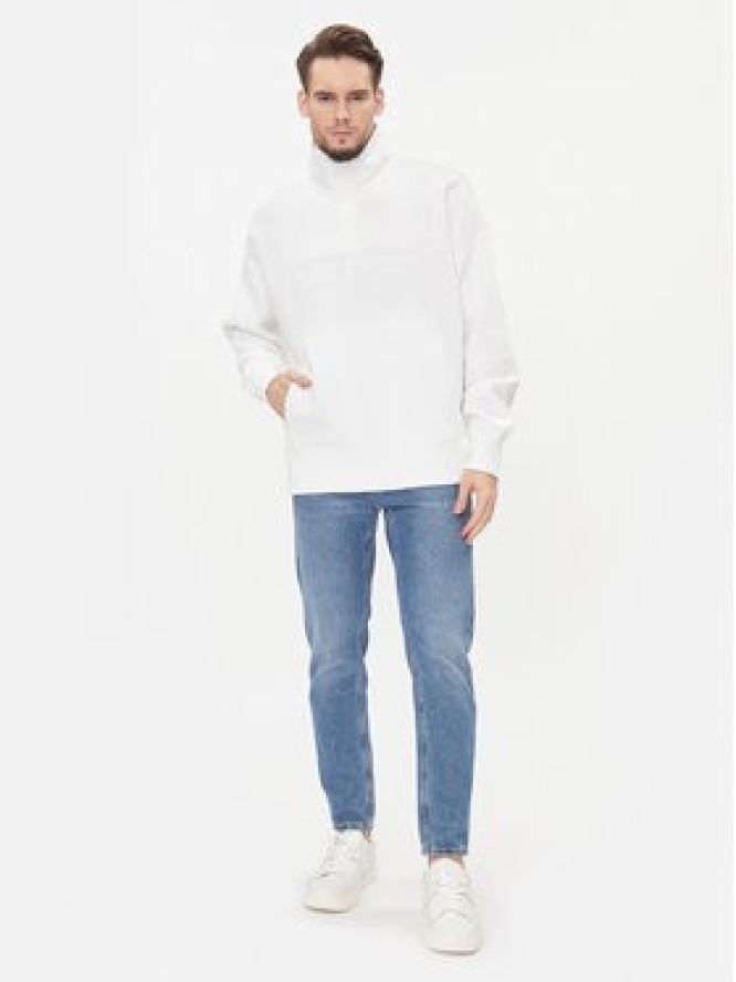 Calvin Klein Jeans Bluza J30J324149 Biały Relaxed Fit