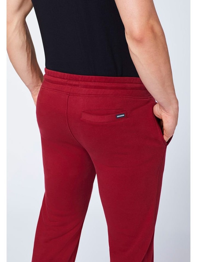 Chiemsee Spodnie dresowe "Sorsele" w kolorze czerwonym rozmiar: XXL