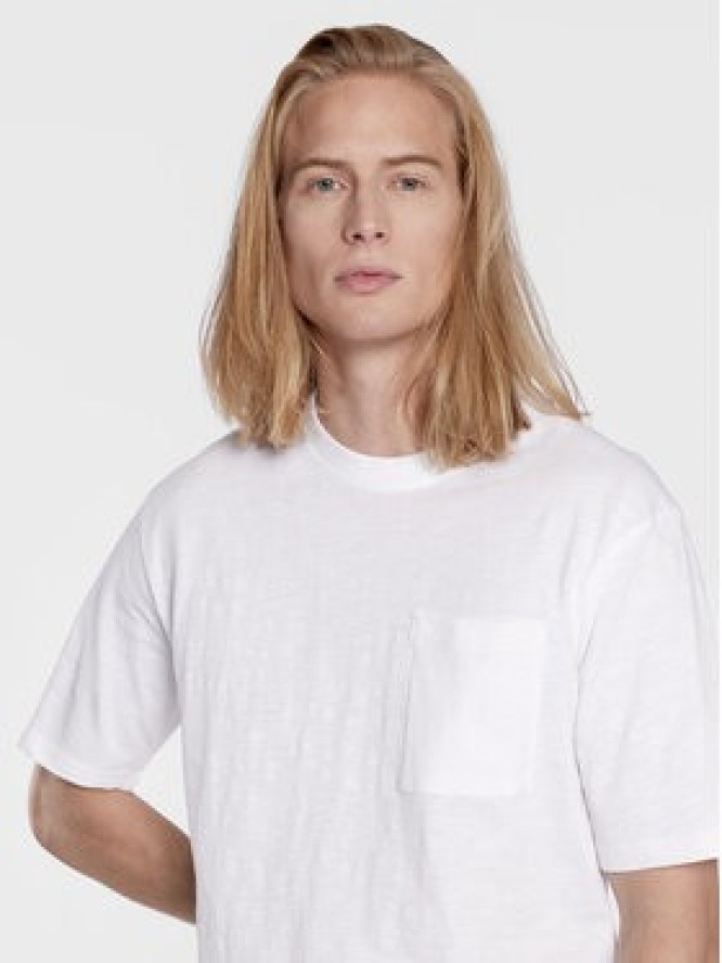 Solid T-Shirt 21107372 Biały Regular Fit