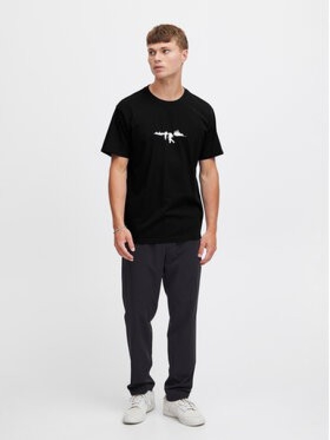 Solid T-Shirt 21108029 Czarny Regular Fit