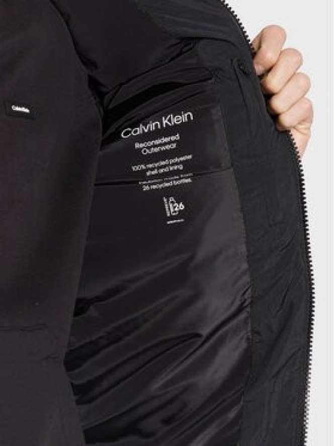 Calvin Klein Kurtka puchowa K10K110336 Czarny Regular Fit