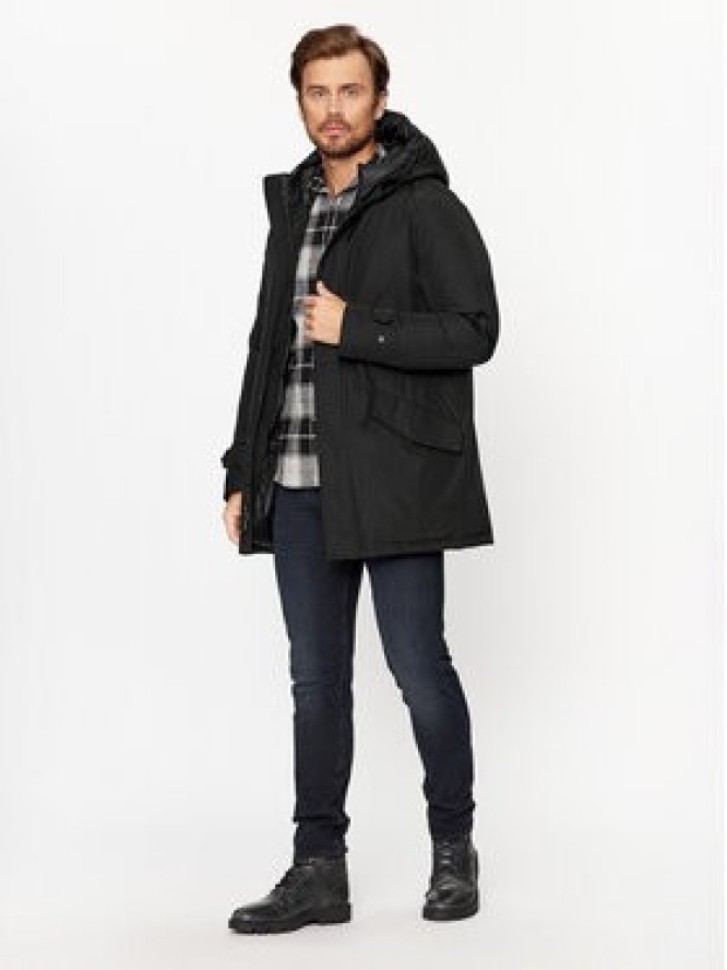 Woolrich Kurtka zimowa Polar CFWOOU0487MRUT0001 Czarny Regular Fit