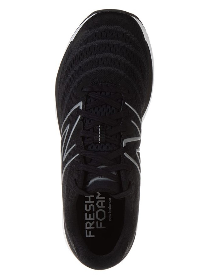 New Balance Buty "Tech Run Solvi v4" w kolorze czarnym do biegania rozmiar: 42