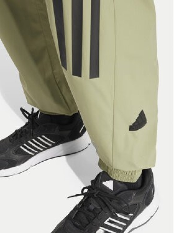 adidas Spodnie dresowe Future Icons 3-Stripes IW8549 Zielony Regular Fit