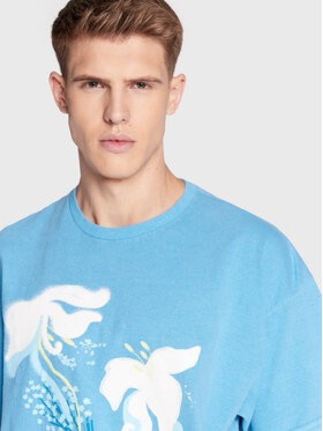 BDG Urban Outfitters T-Shirt 75326181 Błękitny Oversize