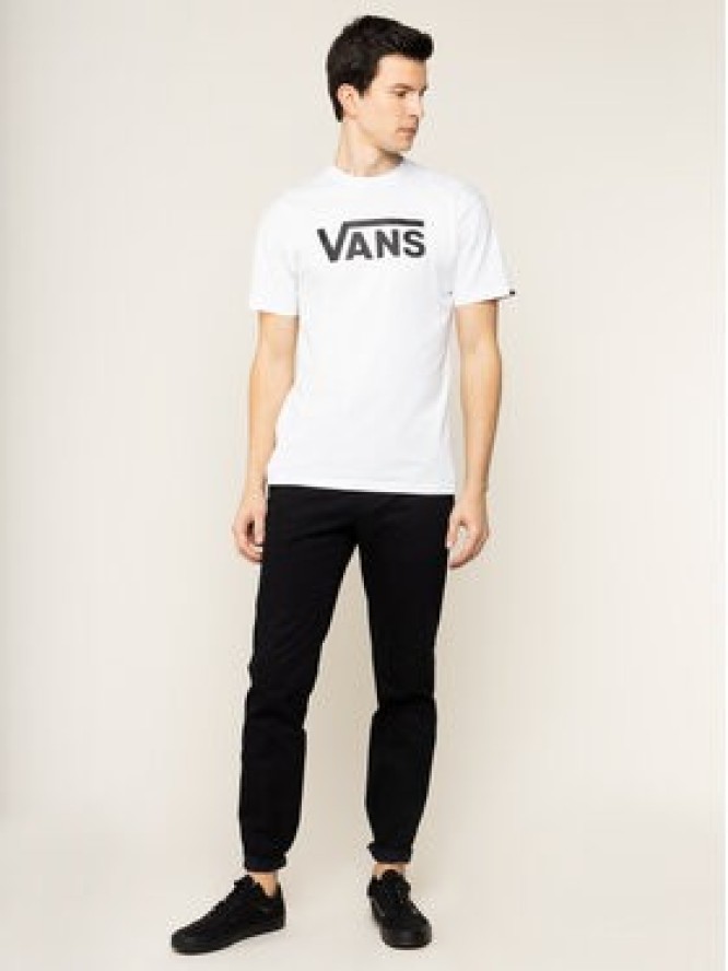 Vans T-Shirt Classic VN000GGGYB21 Biały Classic Fit