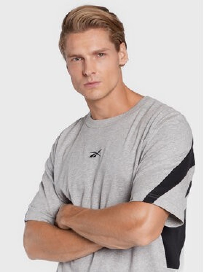 Reebok T-Shirt Brand Proud HS6845 Szary Loose Fit