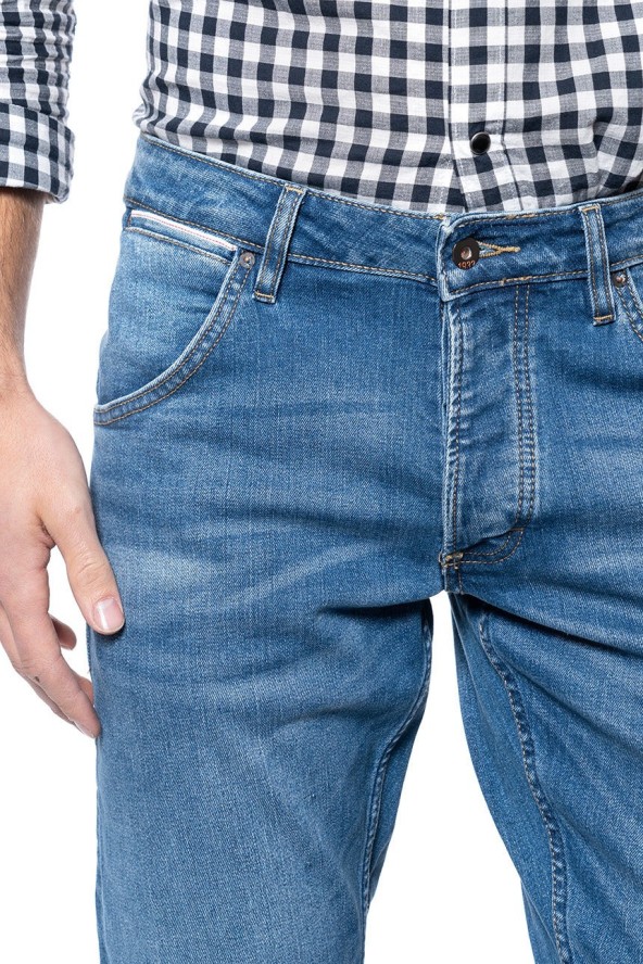 MĘSKIE SPODNIE JEANSOWE MUSTANG Michigan Tapered 1007730 5000 683