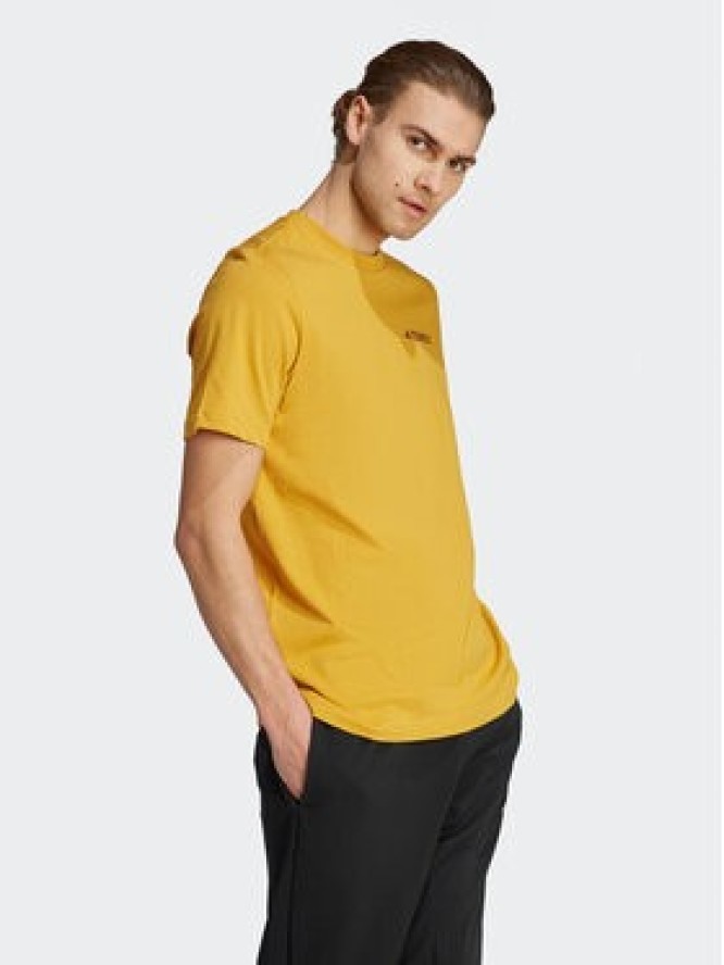 adidas T-Shirt IL5066 Żółty Regular Fit