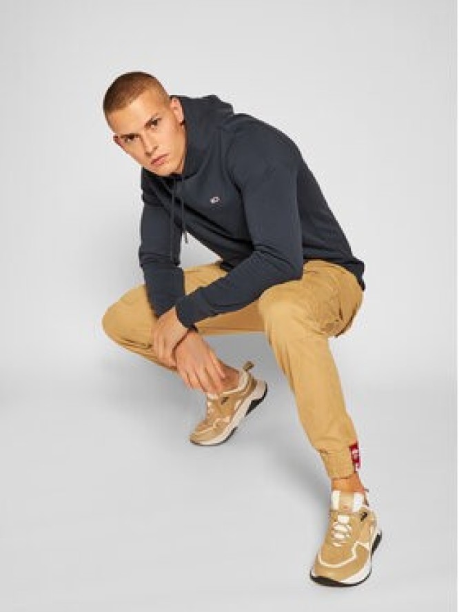 Alpha Industries Joggery Airman 188201 Beżowy Tapered Fit