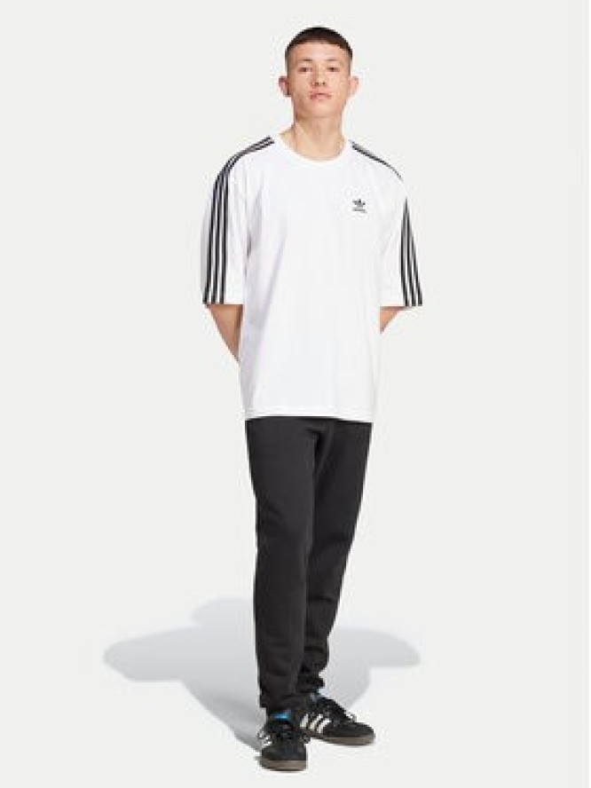adidas T-Shirt adicolor IZ2474 Biały Oversize