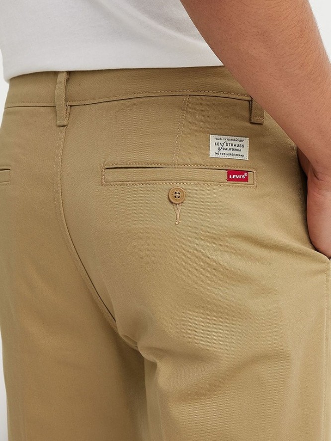 Levi´s Spodnie chino w kolorze beżowym rozmiar: W30/L32