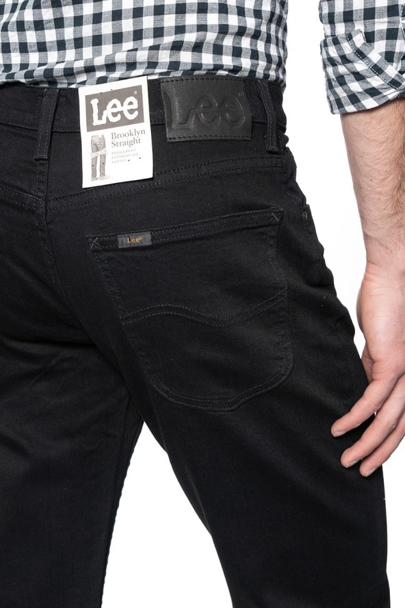 LEE BROOKLYN STRAIGHT MĘSKIE SPODNIE JEANSOWE CLEAN BLACK L452JBCS