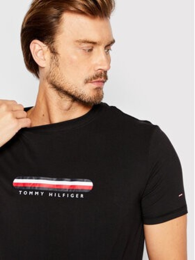 Tommy Hilfiger T-Shirt Cn Ss UM0UM02348 Czarny Regular Fit