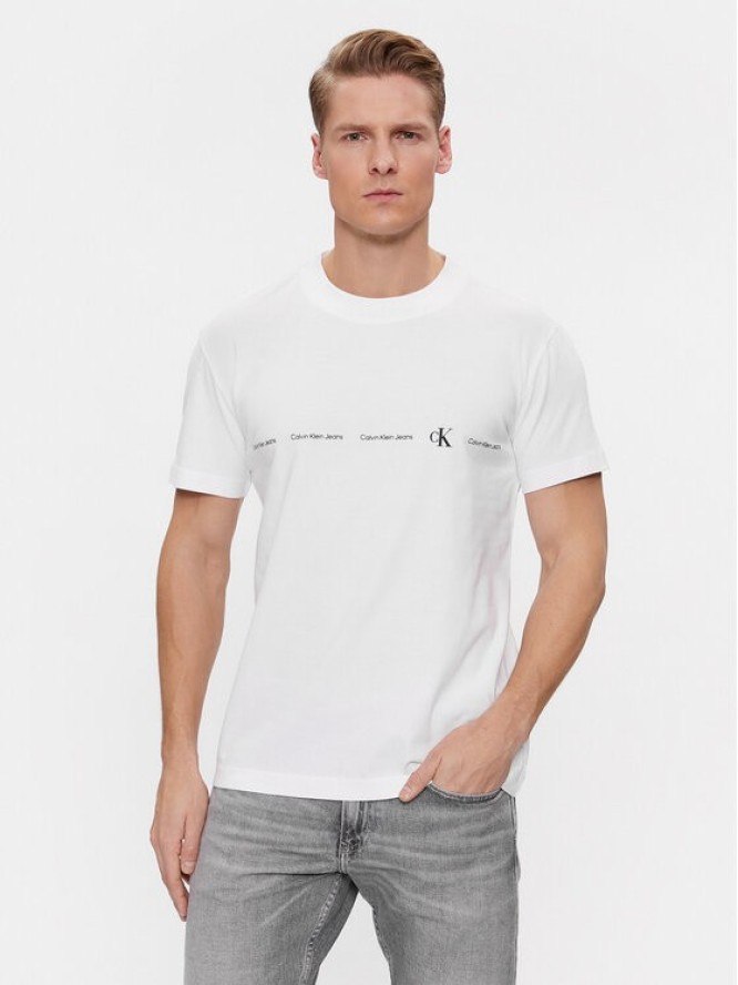 Calvin Klein Jeans T-Shirt Logo Repeat J30J324668 Biały Regular Fit