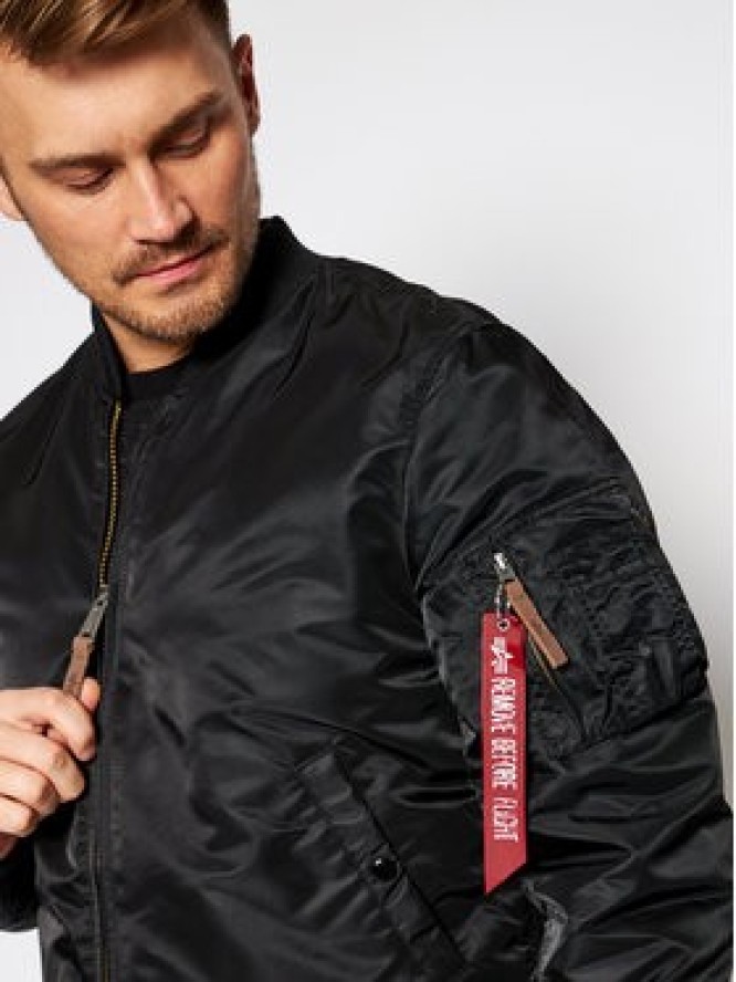 Alpha Industries Kurtka bomber Ma-1 Vf 59 Long 168100 Czarny Slim Fit