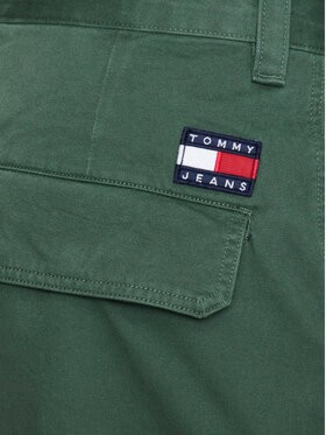Tommy Jeans Szorty materiałowe Aiden Baggy DM0DM15974 Zielony Regular Fit