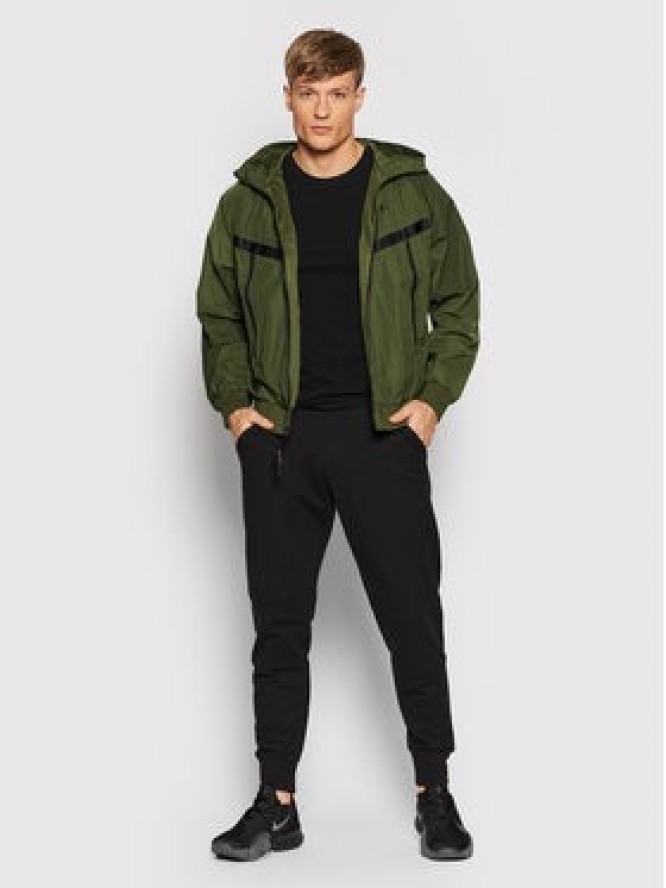 Nike Kurtka przejściowa Premium Essentials DA7354 Zielony Regular Fit