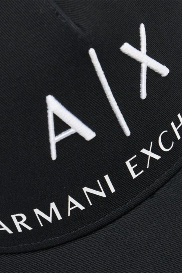 ARMANI EXCHANGE Czarna czapka z daszkiem