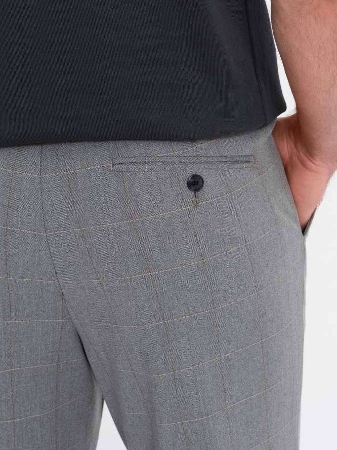 Męskie spodnie o klasycznym kroju w delikatną kratę - szare V3 OM-PACP-0187 - XXL