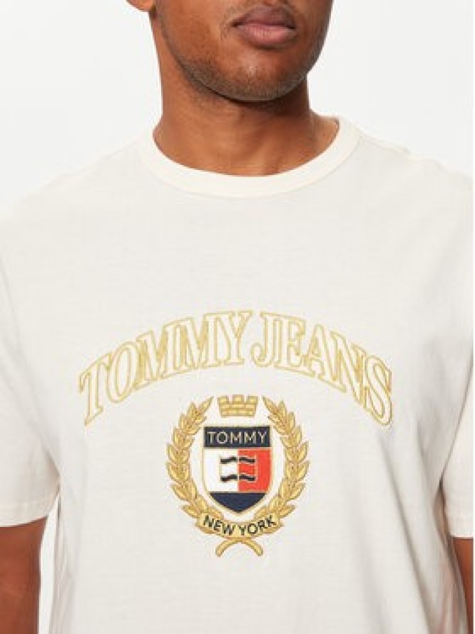 Tommy Jeans T-Shirt DM0DM19690 Biały Regular Fit