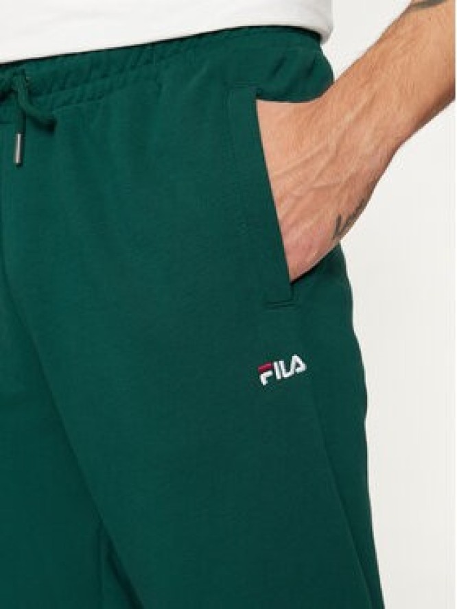 Fila Spodnie dresowe FAM0342 Zielony Regular Fit