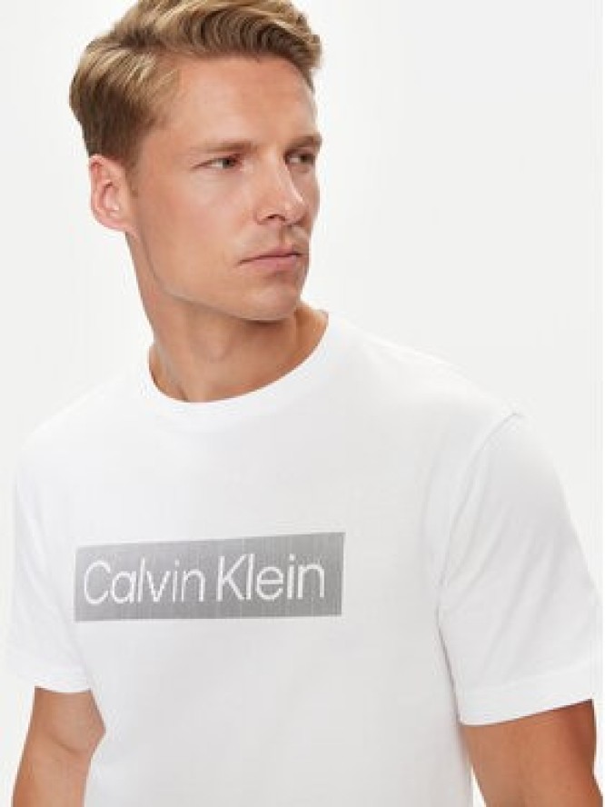 Calvin Klein T-Shirt Striped Logo K10K113590 Biały Regular Fit
