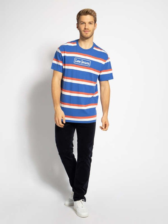 LEE SEASONAL STRIPE LOGO MĘSKI T-SHIRT RELAXED FIT SUMMER BLUE L61FBSNJ