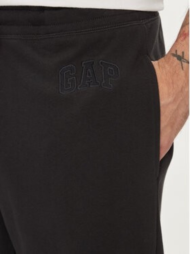 Gap Spodnie dresowe 868463-03 Czarny Regular Fit