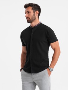 Męska koszula dzianinowa z krótkim rękawem i kolorową stójką – czarna V4 OM-SHSS-0101 - XXL