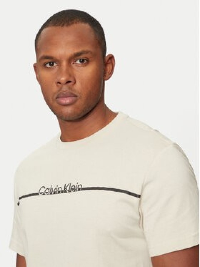 Calvin Klein T-Shirt K10K113802 Beżowy Regular Fit