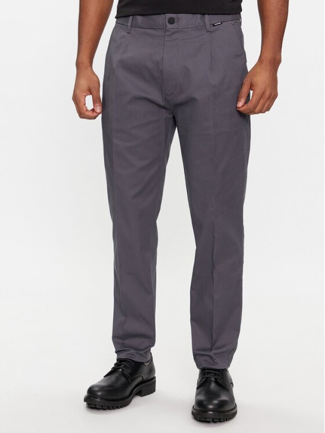 Calvin Klein Spodnie garniturowe Modern Twill Tapered Pleat K10K111490 Szary Slim Fit