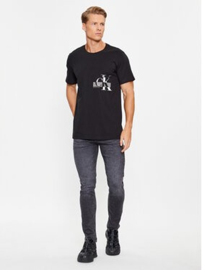 Calvin Klein Jeans T-Shirt J30J324019 Czarny Regular Fit