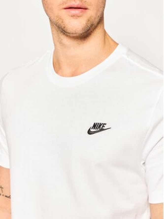 Nike T-Shirt Sportswear Club AR4997 Biały Standard Fit