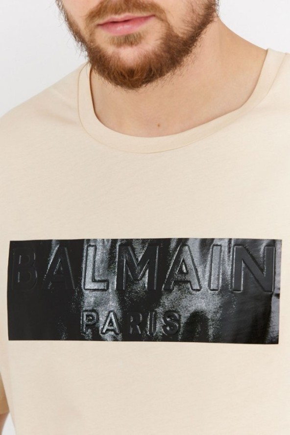 BALMAIN Beżowy t-shirt męski z aplikacją z logo