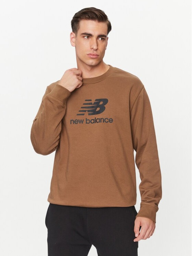 New Balance Bluza Essentials Stacked Logo French Terry Crewneck MT31538 Brązowy Regular Fit