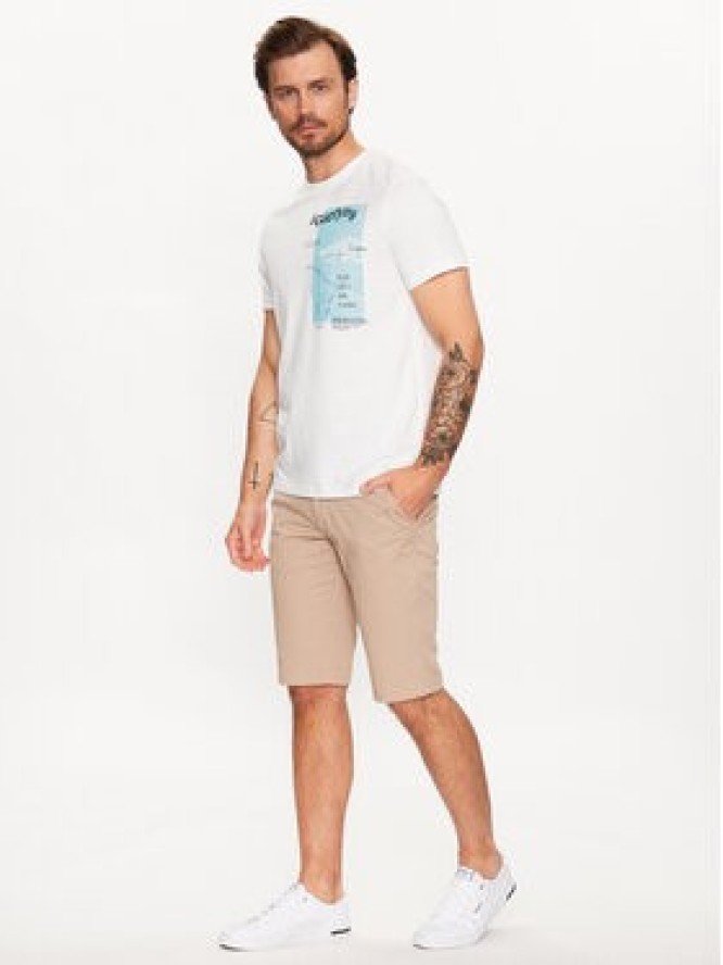 s.Oliver Szorty materiałowe 2132920 Brązowy Slim Fit