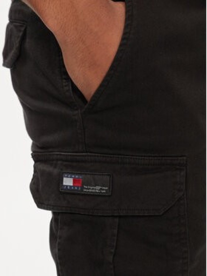 Tommy Jeans Szorty materiałowe Ethan DM0DM18809 Czarny Regular Fit