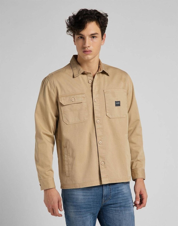 MĘSKA KOSZULA MATERIAŁOWA LEE BOX POCKET OVERSHIRT SERVICE SAND L68LQPOY