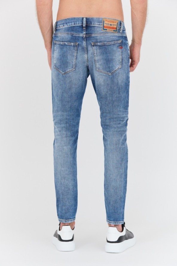 DIESEL Niebieski jeansy D-Struktslim jeans