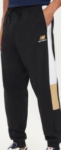 New Balance Spodnie dresowe MP43522BK Czarny Relaxed Fit
