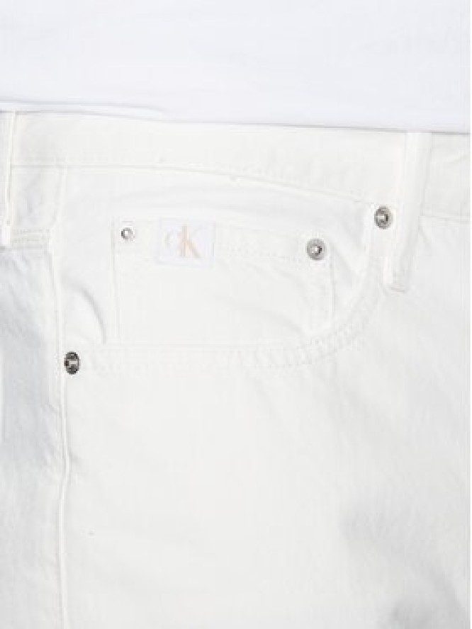 Calvin Klein Jeans Szorty jeansowe J30J322776 Biały Relaxed Fit