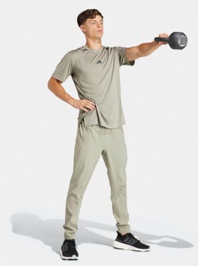 adidas Koszulka techniczna Designed for Training Adistrong IS3838 Zielony Slim Fit