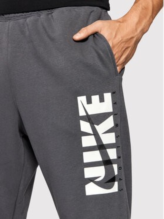 Nike Bluza Sportswear Graphic DD5242 Szary Standard Fit
