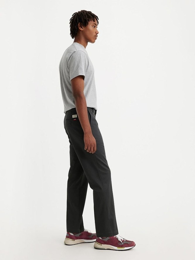 Levi´s Spodnie chino w kolorze czarnym rozmiar: W29/L32