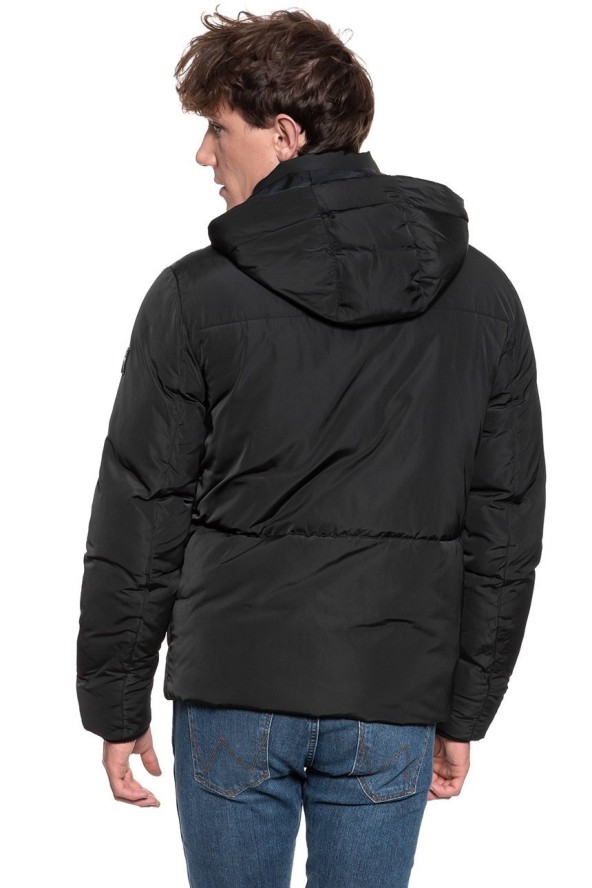 WRANGLER PROTECTOR JACKET MĘSKA KURTKA ZIMOWA Z KAPTUREM BLACK W4A2W3100