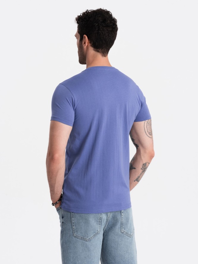 Bawełniana klasyczna męska koszulka z dekoltem w serek BASIC – fioletowa V12 OM-TSBS-0145 - XXL