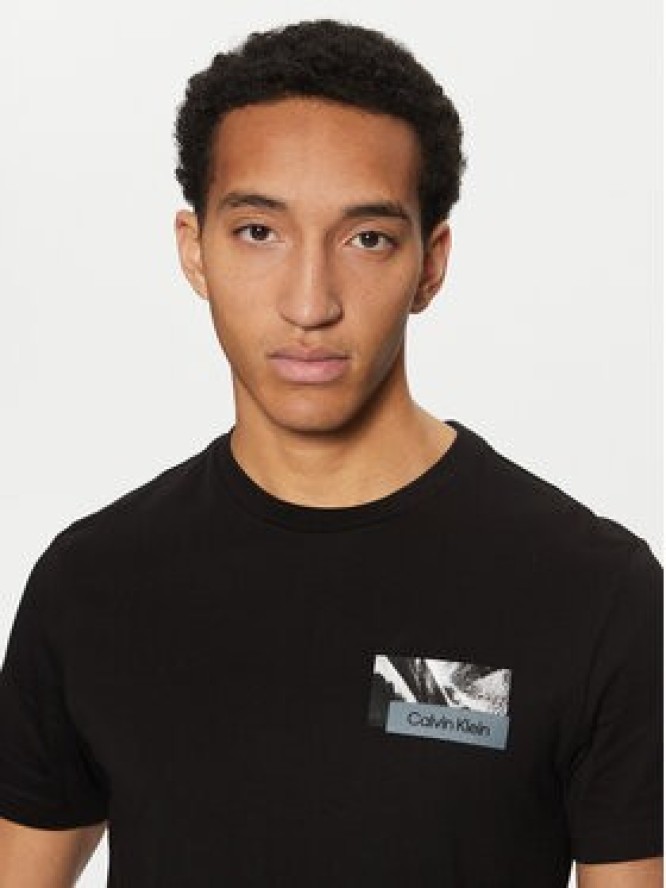 Calvin Klein T-Shirt Graphic K10K113799 Czarny Regular Fit
