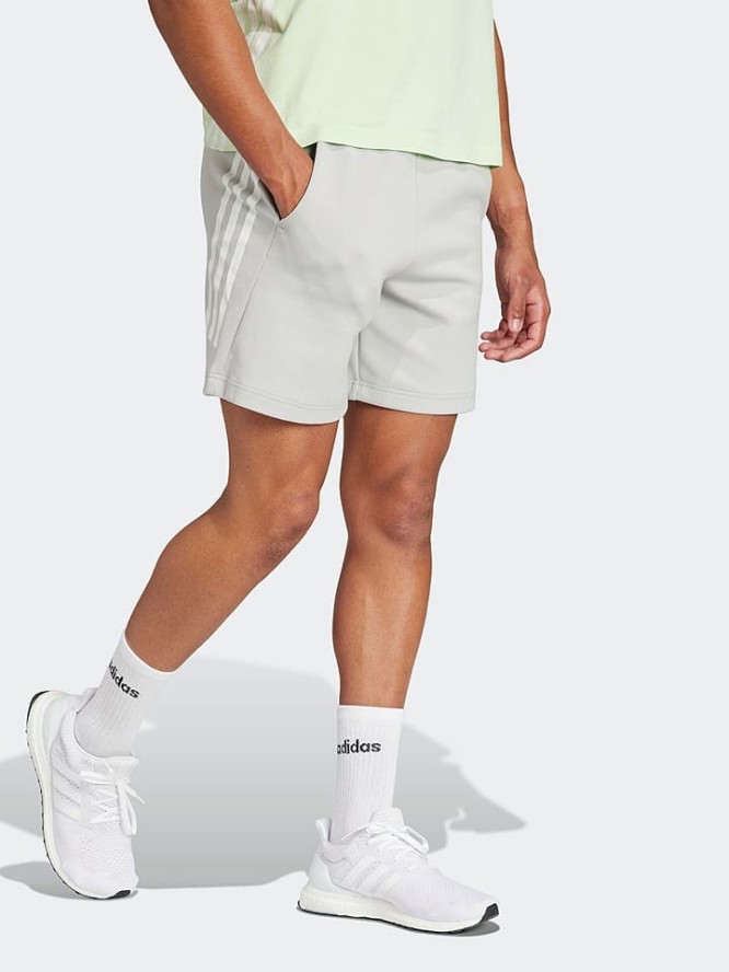 adidas Szorty dresowe w kolorze szarym rozmiar: M