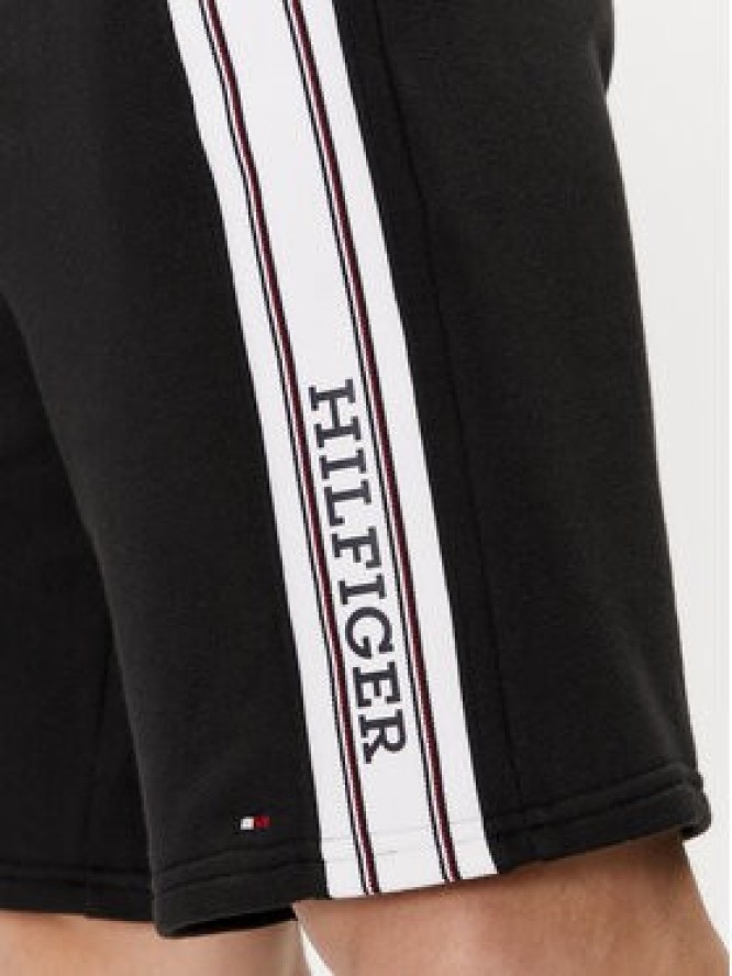 Tommy Hilfiger Szorty sportowe UM0UM03200 Czarny Regular Fit